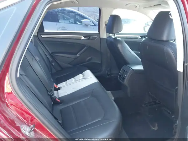 1VWBT7A3XHC031720 2017 VOLKSWAGEN PASSAT - Image 8