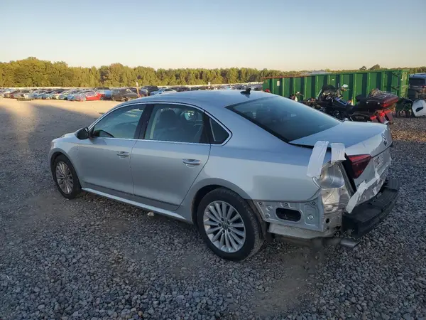 1VWBT7A3XHC033337 2017 VOLKSWAGEN PASSAT - Image 2