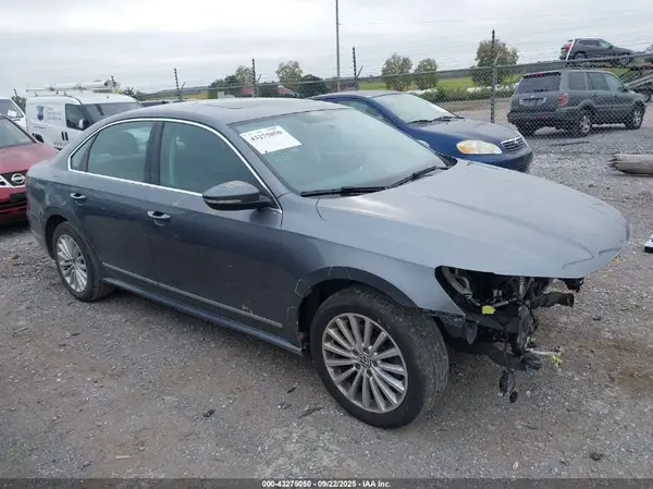 1VWBT7A3XHC035041 2017 VOLKSWAGEN PASSAT - Image 1