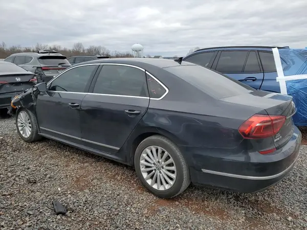 1VWBT7A3XHC040093 2017 VOLKSWAGEN PASSAT - Image 2