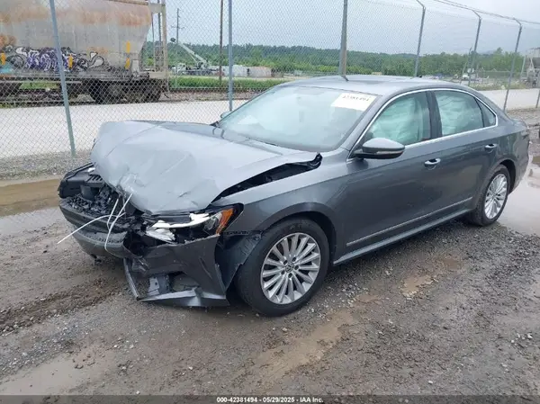 1VWBT7A3XHC065396 2017 VOLKSWAGEN PASSAT - Image 2