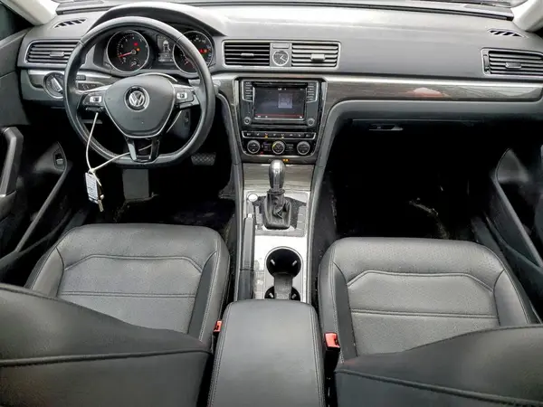 1VWBT7A3XHC079931 2017 VOLKSWAGEN PASSAT - Image 8