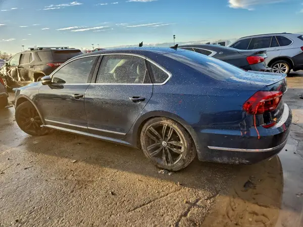 1VWCA7A30JC031919 2018 VOLKSWAGEN PASSAT - Image 2