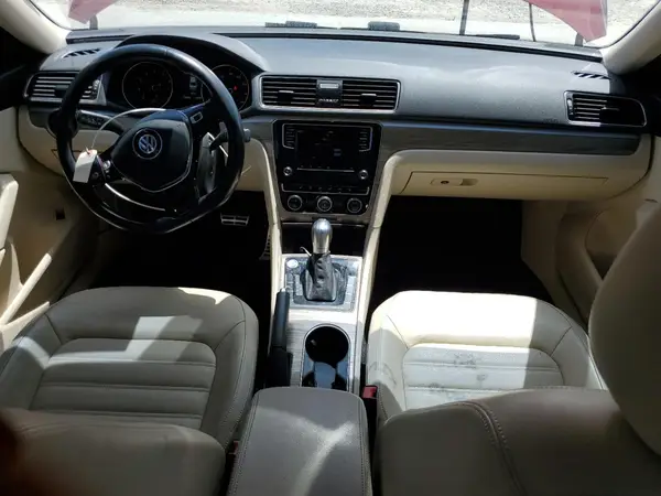 1VWCA7A31JC041875 2018 VOLKSWAGEN PASSAT - Image 8