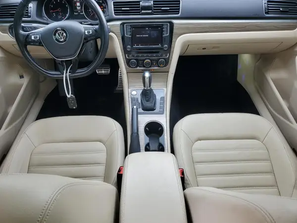 1VWCA7A33JC004472 2018 VOLKSWAGEN PASSAT - Image 8