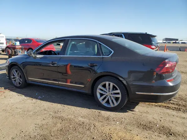1VWCA7A33JC042705 2018 VOLKSWAGEN PASSAT - Image 2