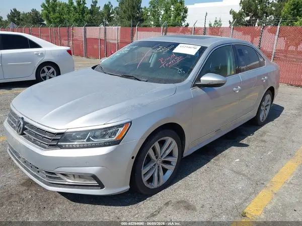 1VWCA7A34JC005534 2018 VOLKSWAGEN PASSAT - Image 2