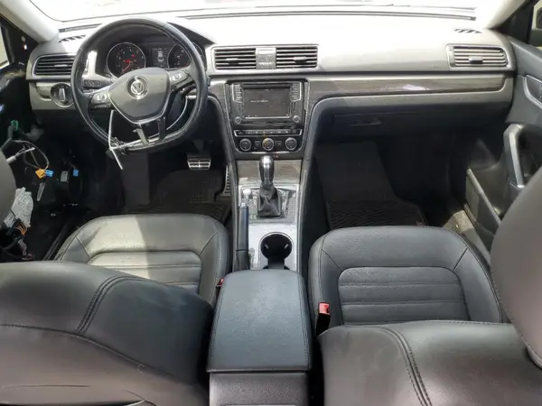 1VWCA7A35JC003257 2018 VOLKSWAGEN PASSAT - Image 8