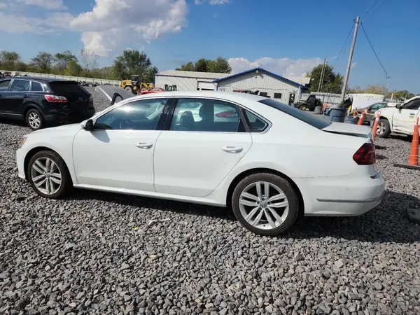 1VWCA7A35JC004652 2018 VOLKSWAGEN PASSAT - Image 2