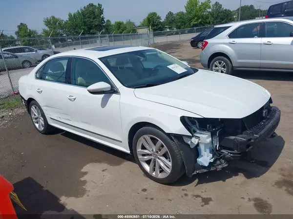 1VWCA7A35JC026652 2018 VOLKSWAGEN PASSAT - Image 1