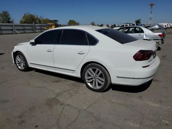 1VWCA7A35JC030118 2018 VOLKSWAGEN PASSAT - Image 2