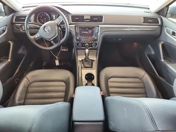 1VWCA7A35JC042785 2018 VOLKSWAGEN PASSAT - Image 8