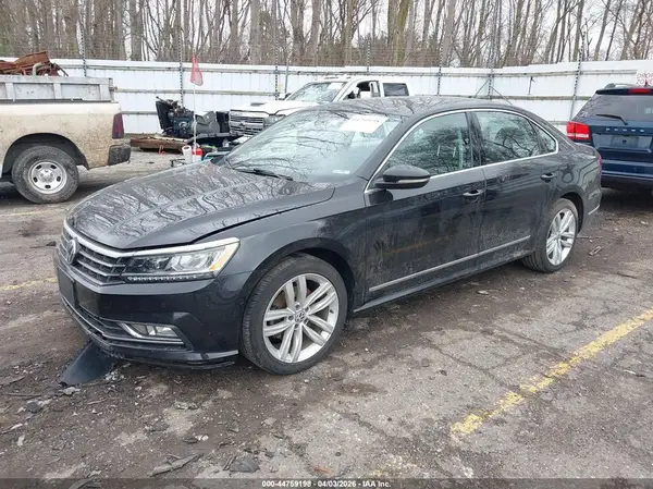 1VWCA7A36JC003641 2018 VOLKSWAGEN PASSAT - Image 2