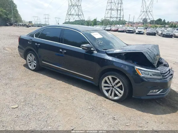 1VWCA7A36JC010783 2018 VOLKSWAGEN PASSAT - Image 1
