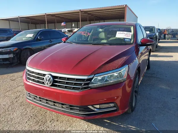 1VWCA7A36JC025493 2018 VOLKSWAGEN PASSAT - Image 2