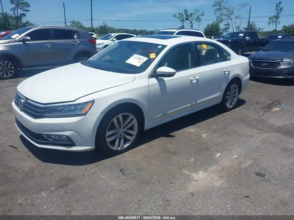 1VWCA7A36JC034369 2018 VOLKSWAGEN PASSAT - Image 2