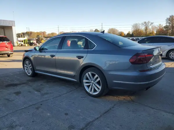 1VWCA7A36JC045775 2018 VOLKSWAGEN PASSAT - Image 2