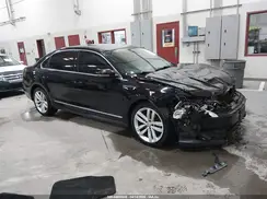 1VWCA7A37JC010615 2018 VOLKSWAGEN PASSAT