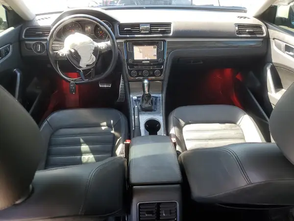 1VWCA7A37JC029133 2018 VOLKSWAGEN PASSAT - Image 8