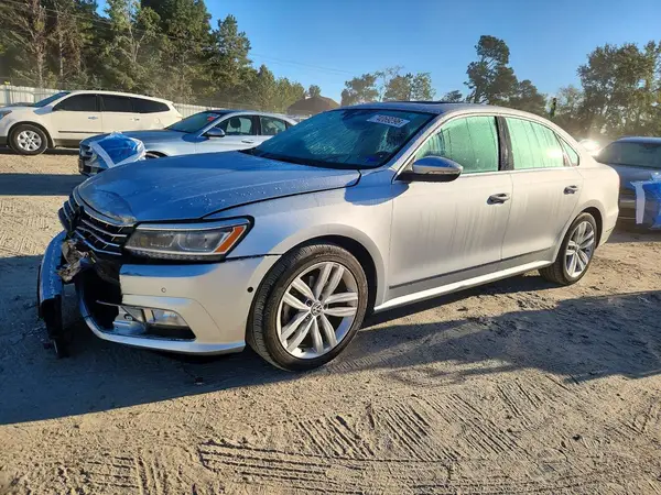 1VWCA7A37JC046160 2018 VOLKSWAGEN PASSAT - Image 1