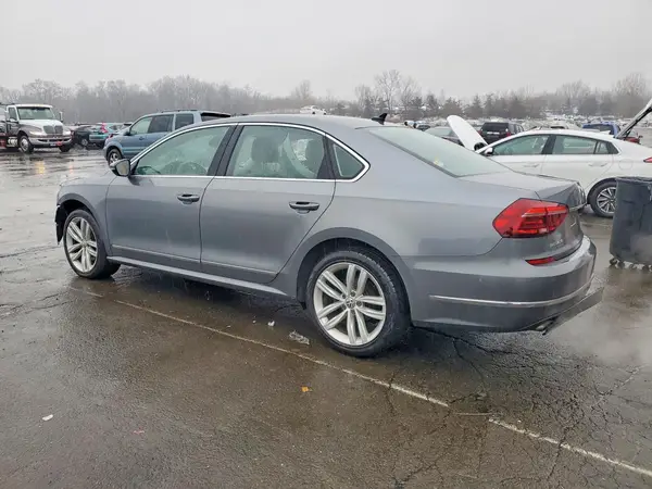 1VWCA7A38JC050279 2018 VOLKSWAGEN PASSAT - Image 2