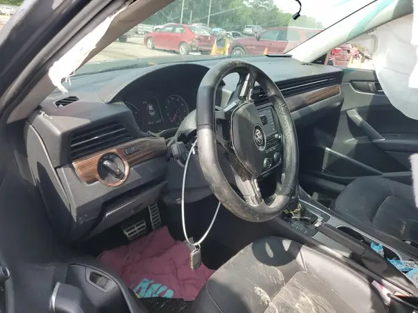 1VWCA7A39LC005600 2020 VOLKSWAGEN PASSAT - Image 8