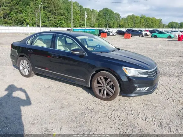 1VWCA7A3XJC001004 2018 VOLKSWAGEN PASSAT - Image 1