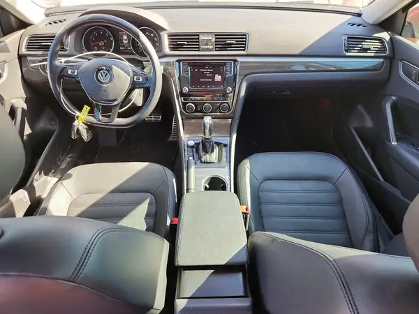 1VWCA7A3XJC044614 2018 VOLKSWAGEN PASSAT - Image 8
