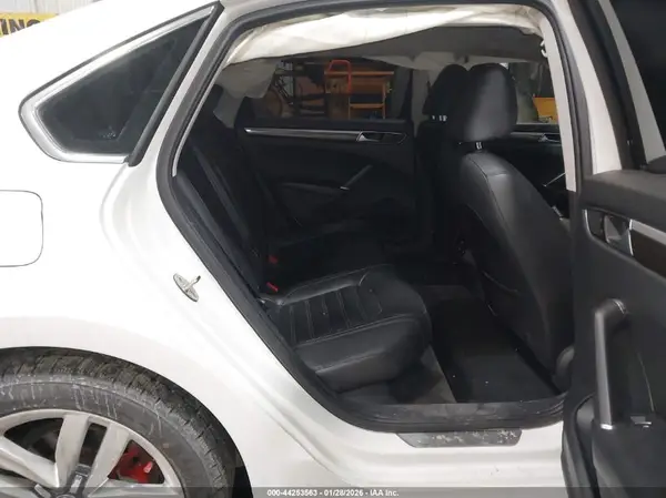 1VWCM7A30GC013145 2016 VOLKSWAGEN PASSAT - Image 8