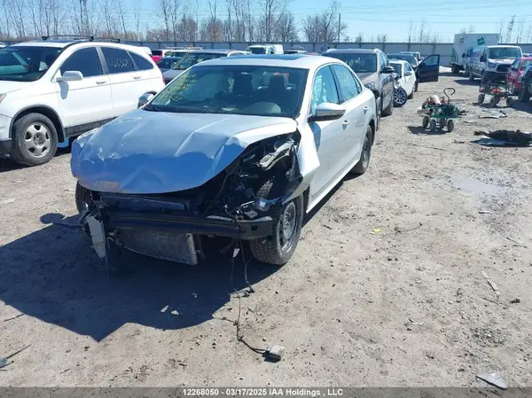 1VWCM7A30HC019190 2017 VOLKSWAGEN PASSAT - Image 2