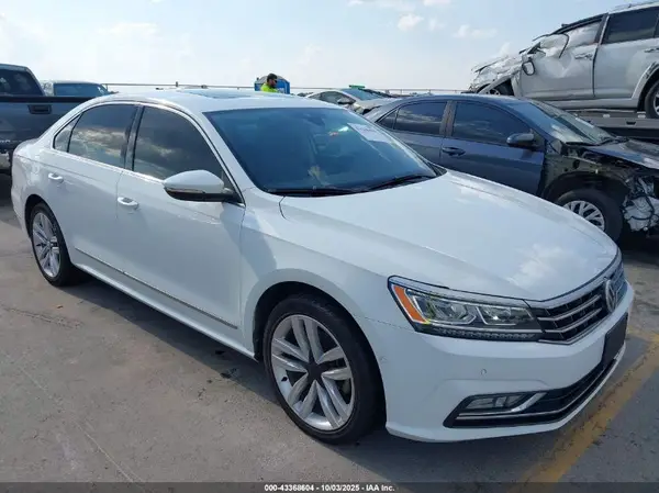 1VWCM7A31GC037874 2016 VOLKSWAGEN PASSAT - Image 1