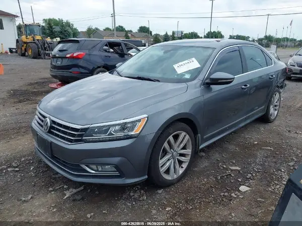 1VWCM7A32GC017214 2016 VOLKSWAGEN PASSAT - Image 2