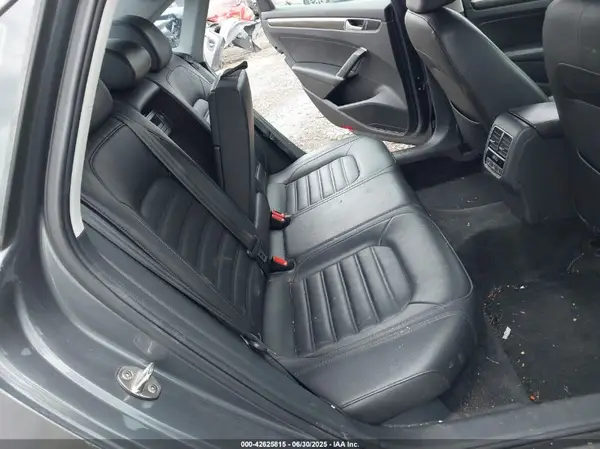 1VWCM7A32GC017214 2016 VOLKSWAGEN PASSAT - Image 8