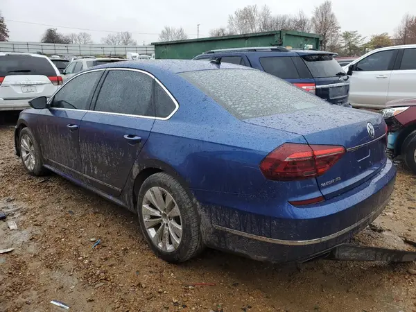 1VWCM7A32HC067225 2017 VOLKSWAGEN PASSAT - Image 2