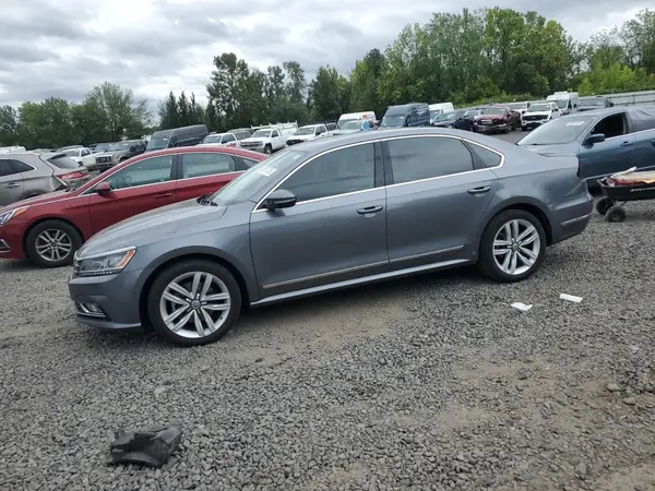 1VWCM7A32HC081965 2017 VOLKSWAGEN PASSAT - Image 1
