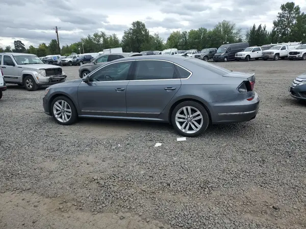 1VWCM7A32HC081965 2017 VOLKSWAGEN PASSAT - Image 2