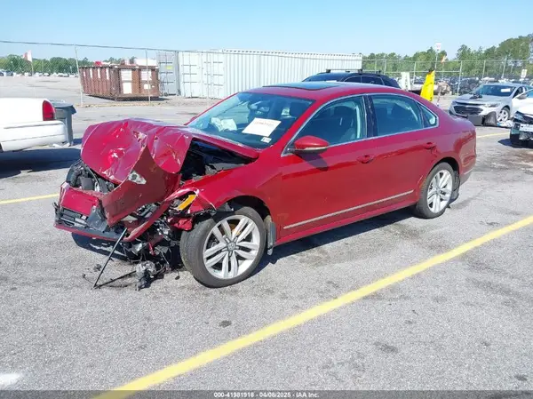 1VWCM7A33HC013786 2017 VOLKSWAGEN PASSAT - Image 2