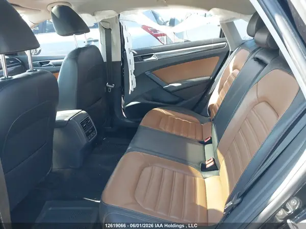 1VWCM7A34HC080302 2017 VOLKSWAGEN PASSAT - Image 8