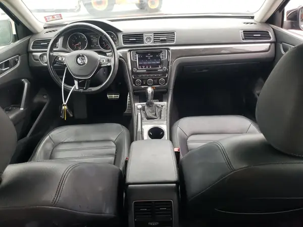 1VWCM7A35GC024996 2016 VOLKSWAGEN PASSAT - Image 8
