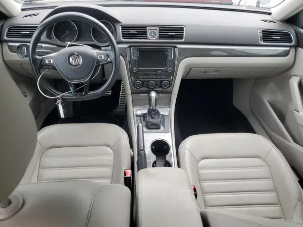 1VWCM7A36HC036530 2017 VOLKSWAGEN PASSAT - Image 8