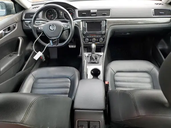 1VWCM7A36JC013285 2018 VOLKSWAGEN PASSAT - Image 8