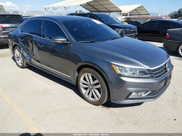 1VWCM7A37GC044733 2016 VOLKSWAGEN PASSAT - Image 1