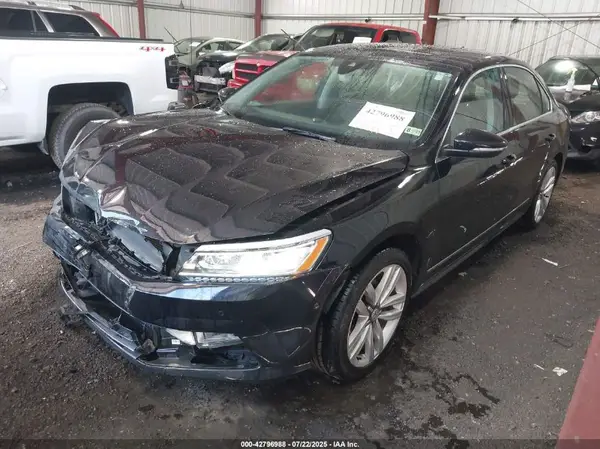 1VWCM7A37HC084991 2017 VOLKSWAGEN PASSAT - Image 2