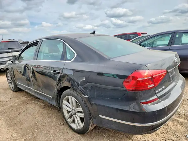 1VWCM7A38GC057524 2016 VOLKSWAGEN PASSAT - Image 2