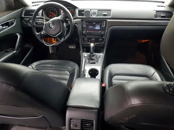 1VWCM7A3XGC016117 2016 VOLKSWAGEN PASSAT - Image 8