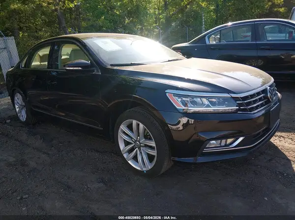 1VWCM7A3XHC041441 2017 VOLKSWAGEN PASSAT - Image 1