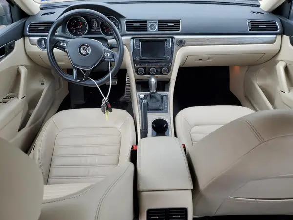 1VWCS7A30GC028959 2016 VOLKSWAGEN PASSAT - Image 8