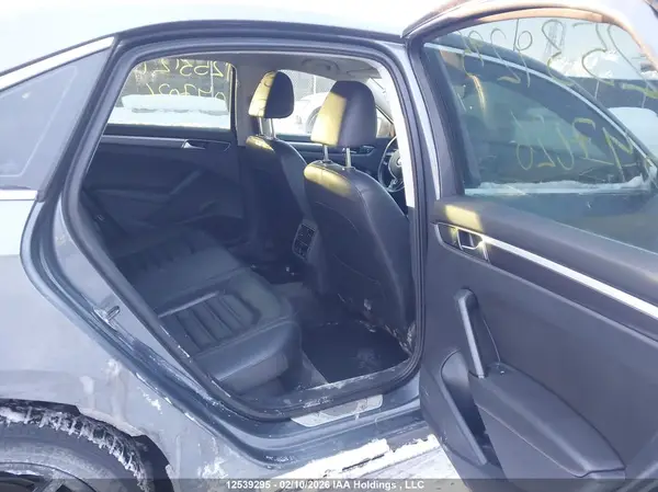 1VWCS7A30GC047026 2016 VOLKSWAGEN PASSAT - Image 8