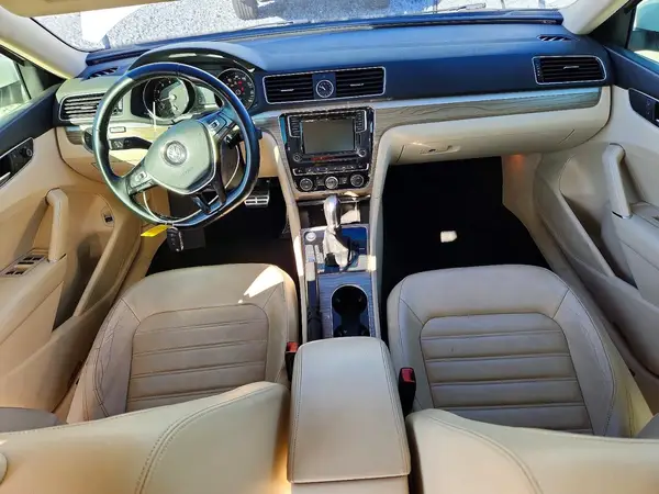 1VWCS7A33GC042063 2016 VOLKSWAGEN PASSAT - Image 8