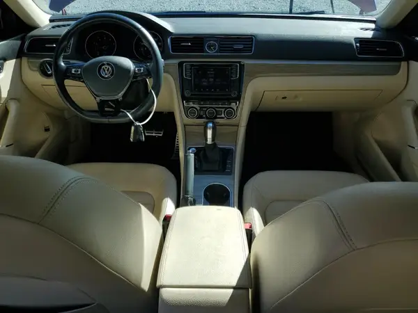 1VWCS7A33GC063785 2016 VOLKSWAGEN PASSAT - Image 8